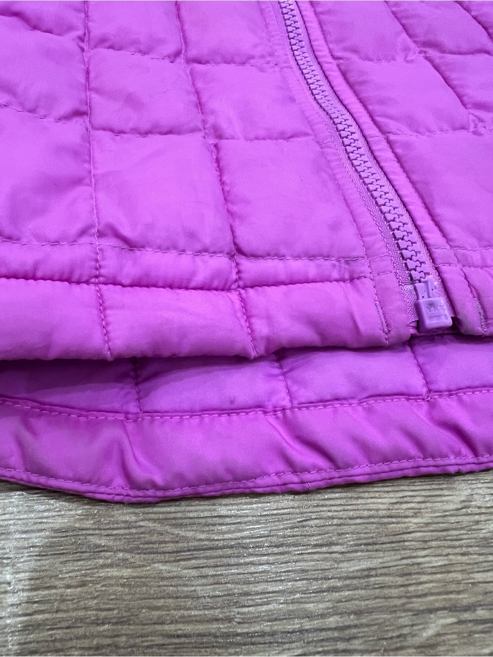 The North Face Girls' Pink Magenta Quilted Hooded Puffer Jacket Youth Size 3 - Picture 11 of 16